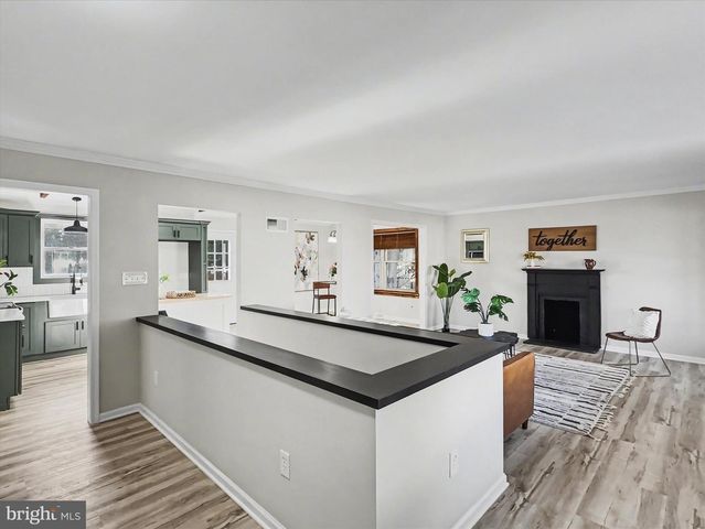 1629 YORKTOWNE DR, York, PA 17408