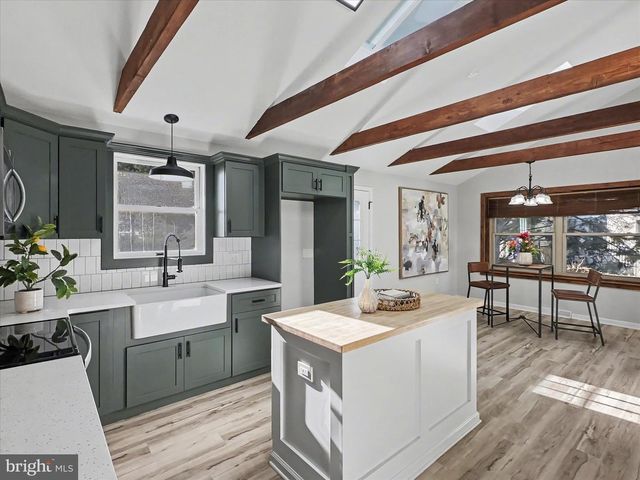 1629 YORKTOWNE DR, York, PA 17408