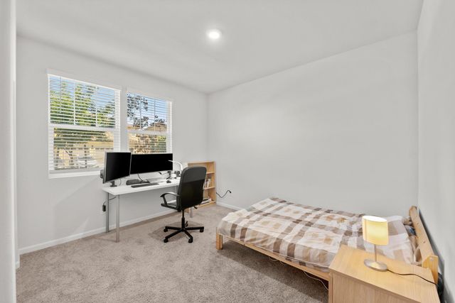 712 Renoir Ln, Stockton, CA 95209