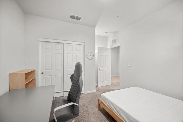 712 Renoir Ln, Stockton, CA 95209