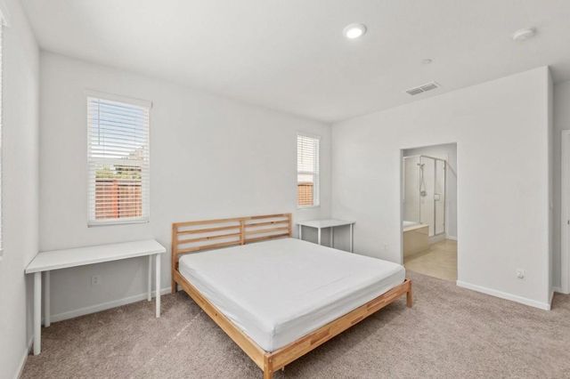 712 Renoir Ln, Stockton, CA 95209