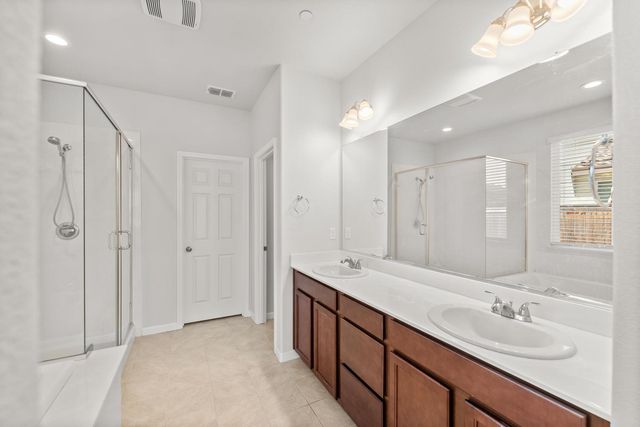 712 Renoir Ln, Stockton, CA 95209