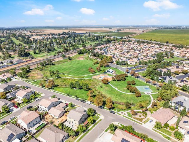 712 Renoir Ln, Stockton, CA 95209