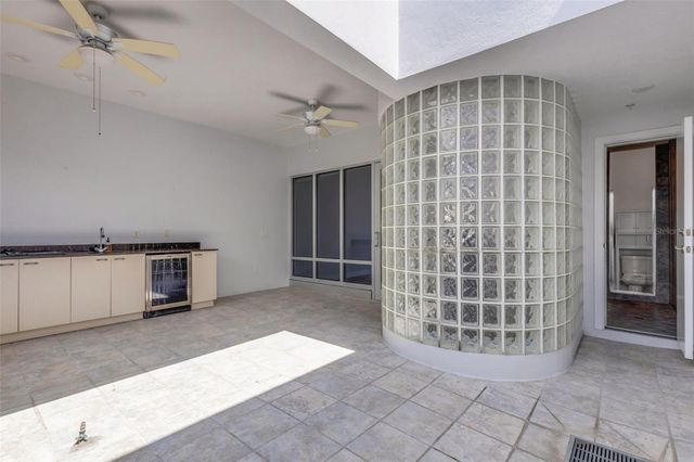 235 COCOANUT AVENUE 108B, Sarasota, FL 34236