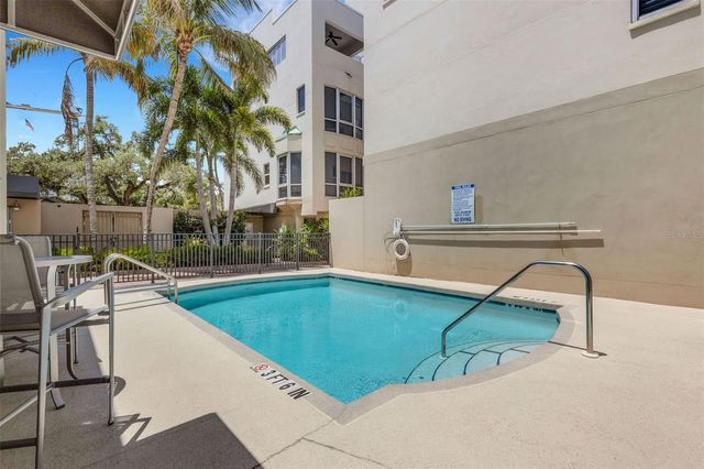 235 COCOANUT AVENUE 108B, Sarasota, FL 34236