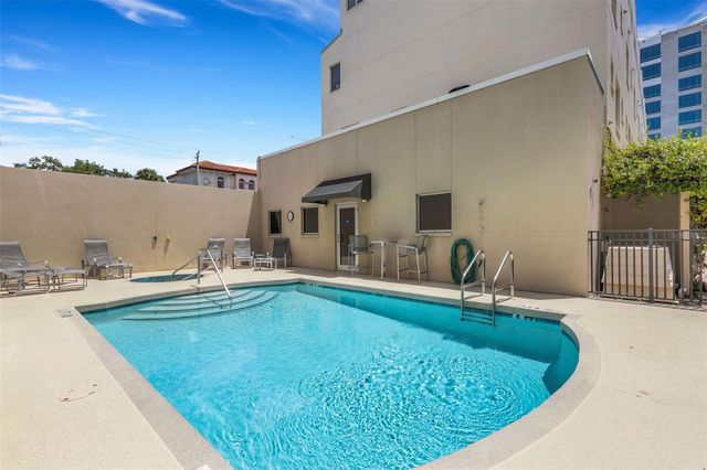 235 COCOANUT AVENUE 108B, Sarasota, FL 34236