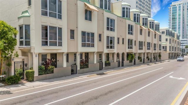 235 COCOANUT AVENUE 108B, Sarasota, FL 34236