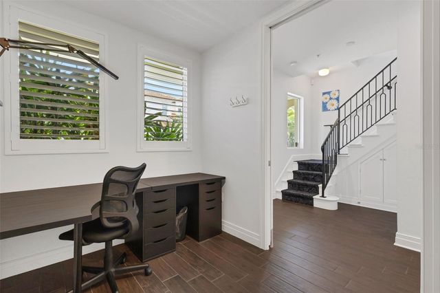 235 COCOANUT AVENUE 108B, Sarasota, FL 34236