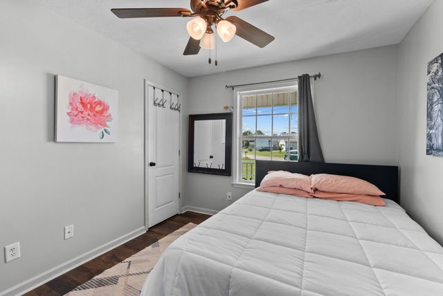 1620 Baucom Dr, Columbia, TN 38401