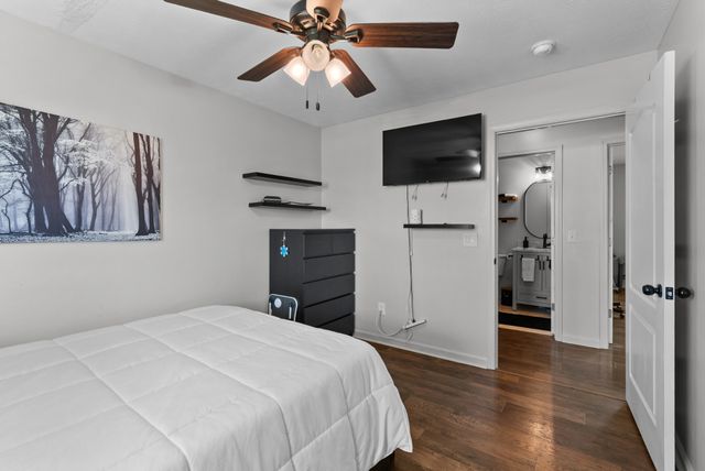 1620 Baucom Dr, Columbia, TN 38401