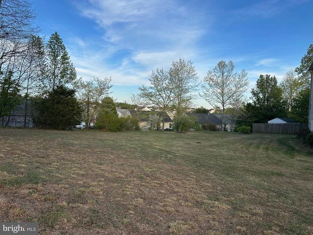 11 GRANITE CT, Fredericksburg, VA 22406