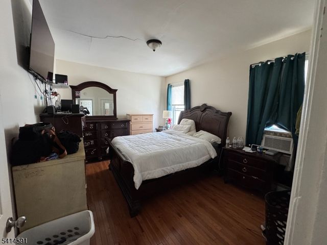 533 11Th Ave, Paterson City, NJ 07514