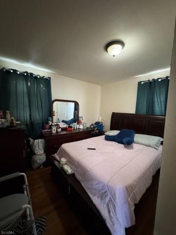 533 11Th Ave, Paterson City, NJ 07514