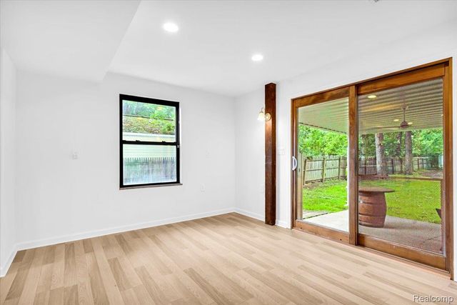 27769 Gilbert Drive, Warren, MI 48093