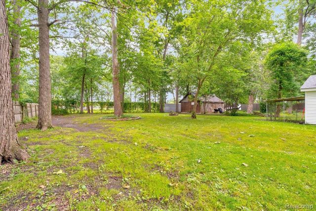 27769 Gilbert Drive, Warren, MI 48093