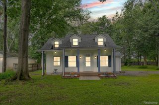 27769 Gilbert Drive, Warren, MI 48093