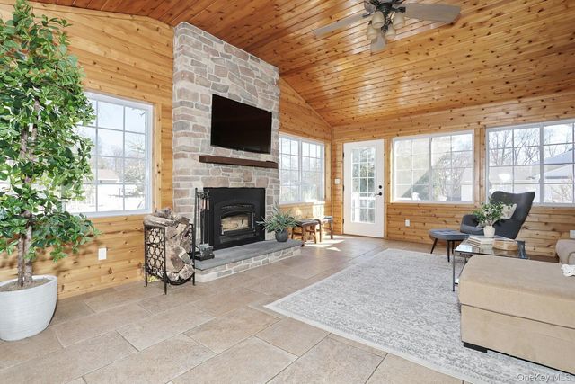 45 Capral Lane, New City, NY 10956