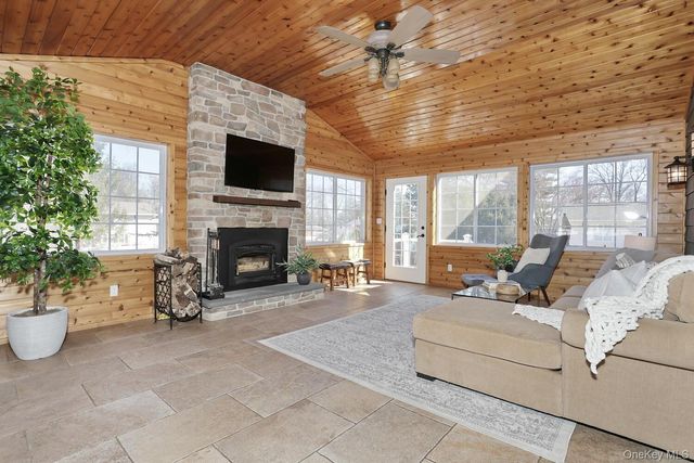 45 Capral Lane, New City, NY 10956