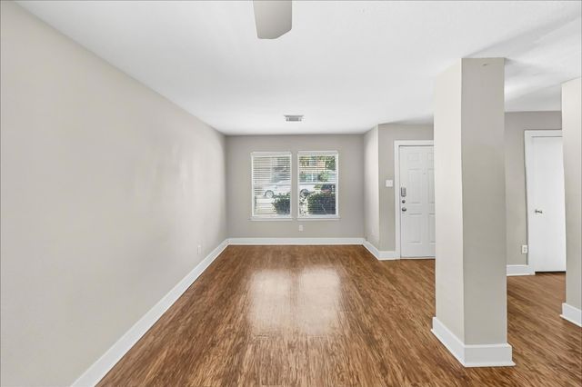 434 Laurel Timbers Drive, Houston, TX 77339