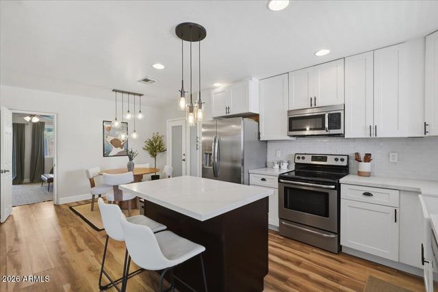 1908 E Pinchot Avenue, Phoenix, AZ 85016