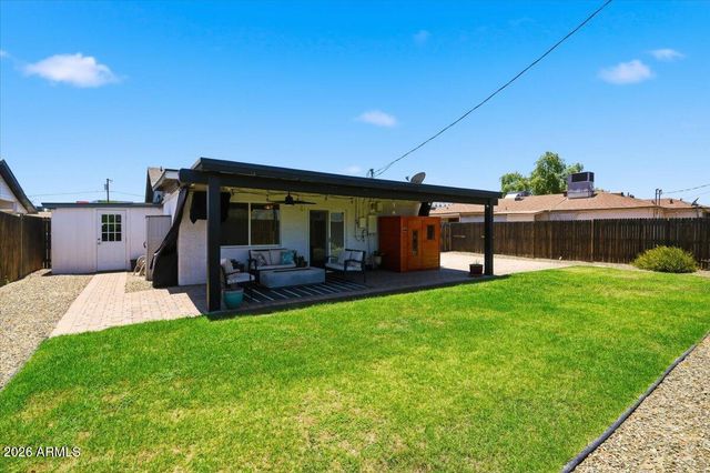 1908 E Pinchot Avenue, Phoenix, AZ 85016