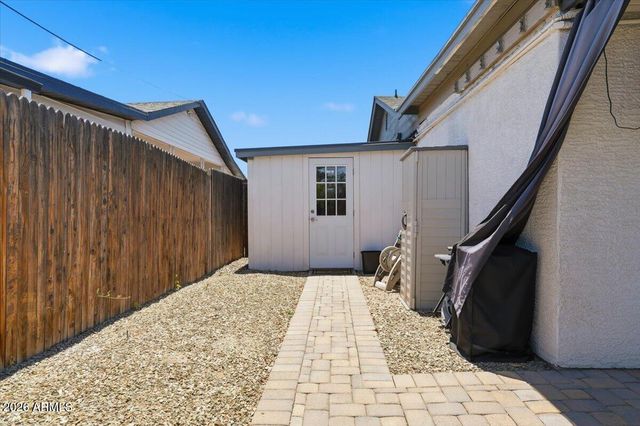 1908 E Pinchot Avenue, Phoenix, AZ 85016