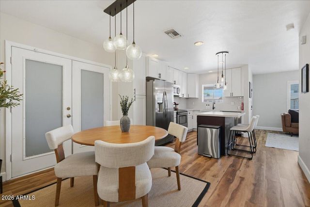 1908 E Pinchot Avenue, Phoenix, AZ 85016