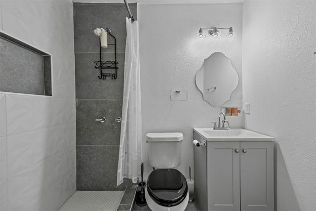 1209 Glenwood Drive, Irving, TX 75060