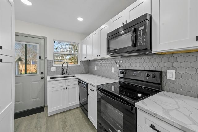 1209 Glenwood Drive, Irving, TX 75060