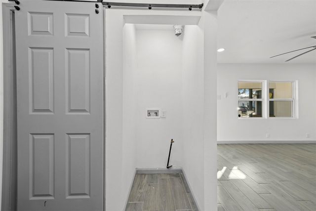 1209 Glenwood Drive, Irving, TX 75060