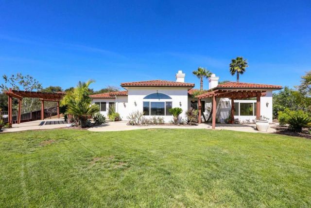 2353 Buena Creek Trail, Vista, CA 92084
