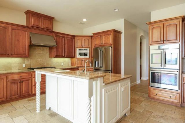 2353 Buena Creek Trail, Vista, CA 92084