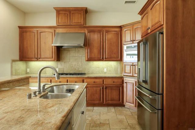 2353 Buena Creek Trail, Vista, CA 92084