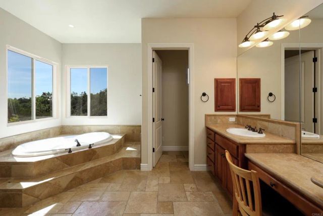 2353 Buena Creek Trail, Vista, CA 92084