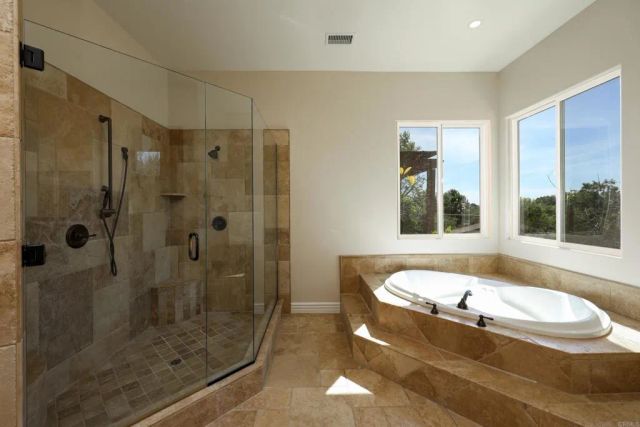 2353 Buena Creek Trail, Vista, CA 92084