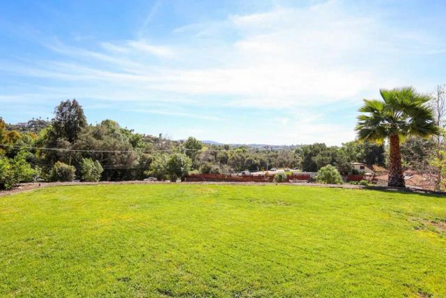 2353 Buena Creek Trail, Vista, CA 92084