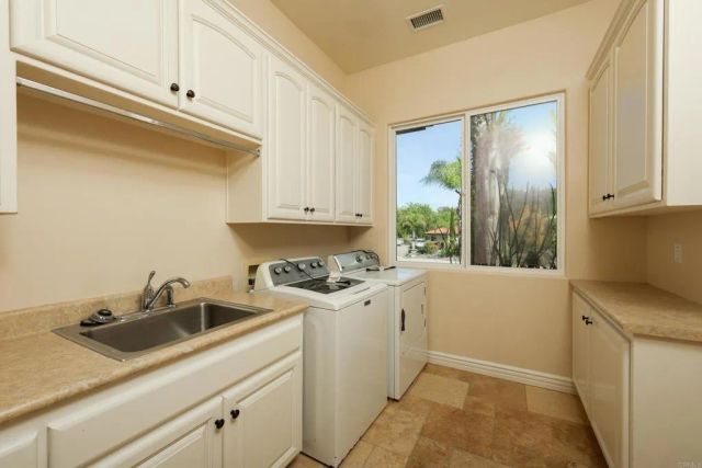 2353 Buena Creek Trail, Vista, CA 92084