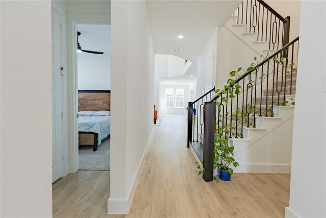 1708 Buttercup Avenue, Aubrey, TX 76227