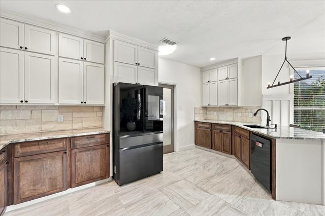 3109 Spotted Fawn Drive, Fort Worth, TX 76108