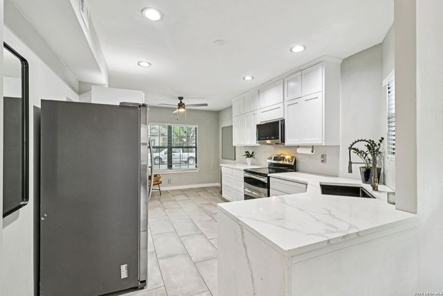 15115 Oak Briar, San Antonio, TX 78232