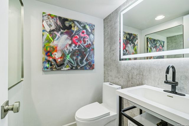 15115 Oak Briar, San Antonio, TX 78232