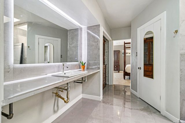 15115 Oak Briar, San Antonio, TX 78232