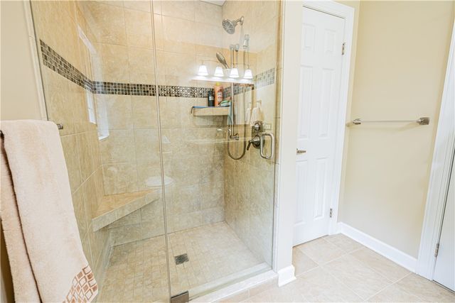 487 Sandystone Circle, Webster, NY 14580