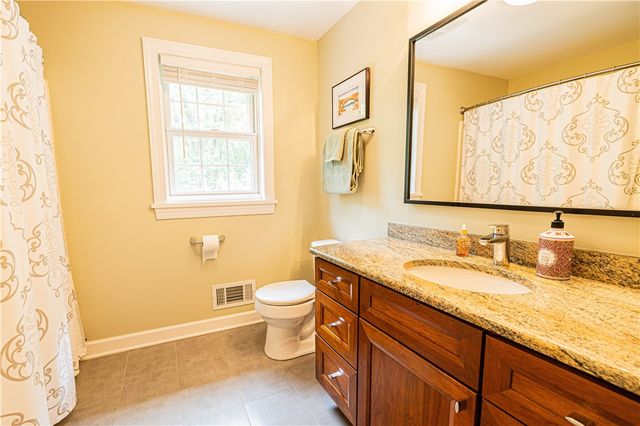 487 Sandystone Circle, Webster, NY 14580