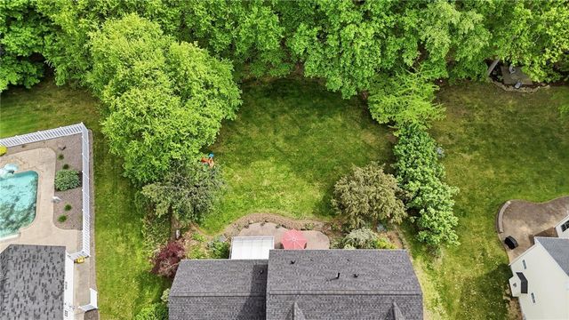 487 Sandystone Circle, Webster, NY 14580
