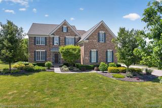 46592 Pinehurst Circle, Northville, MI 48168