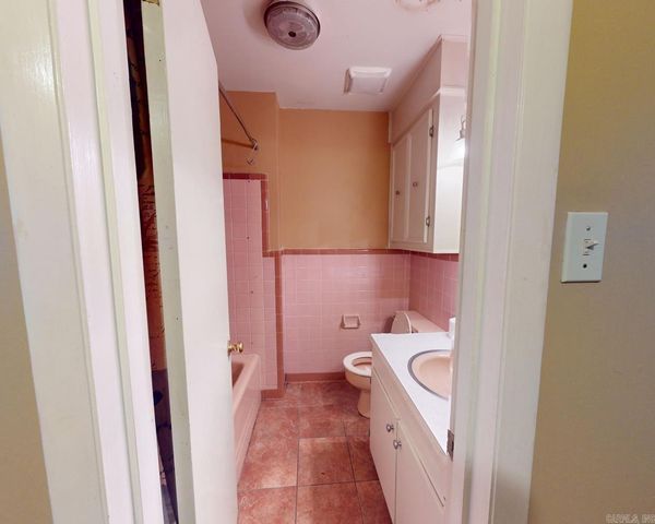 10012 Ronald Drive, Little Rock, AR 72205