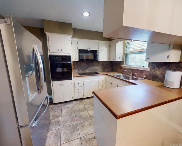 10012 Ronald Drive, Little Rock, AR 72205