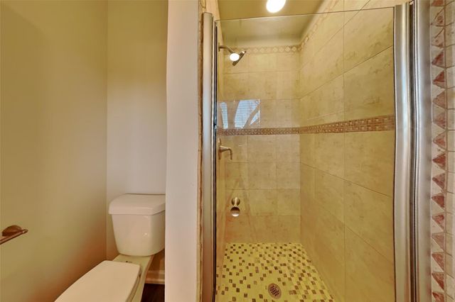 8335 Sparkling Springs Drive, Houston, TX 77095