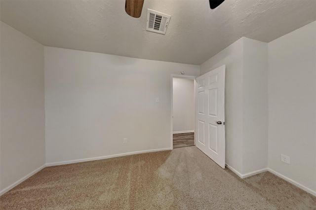 8335 Sparkling Springs Drive, Houston, TX 77095